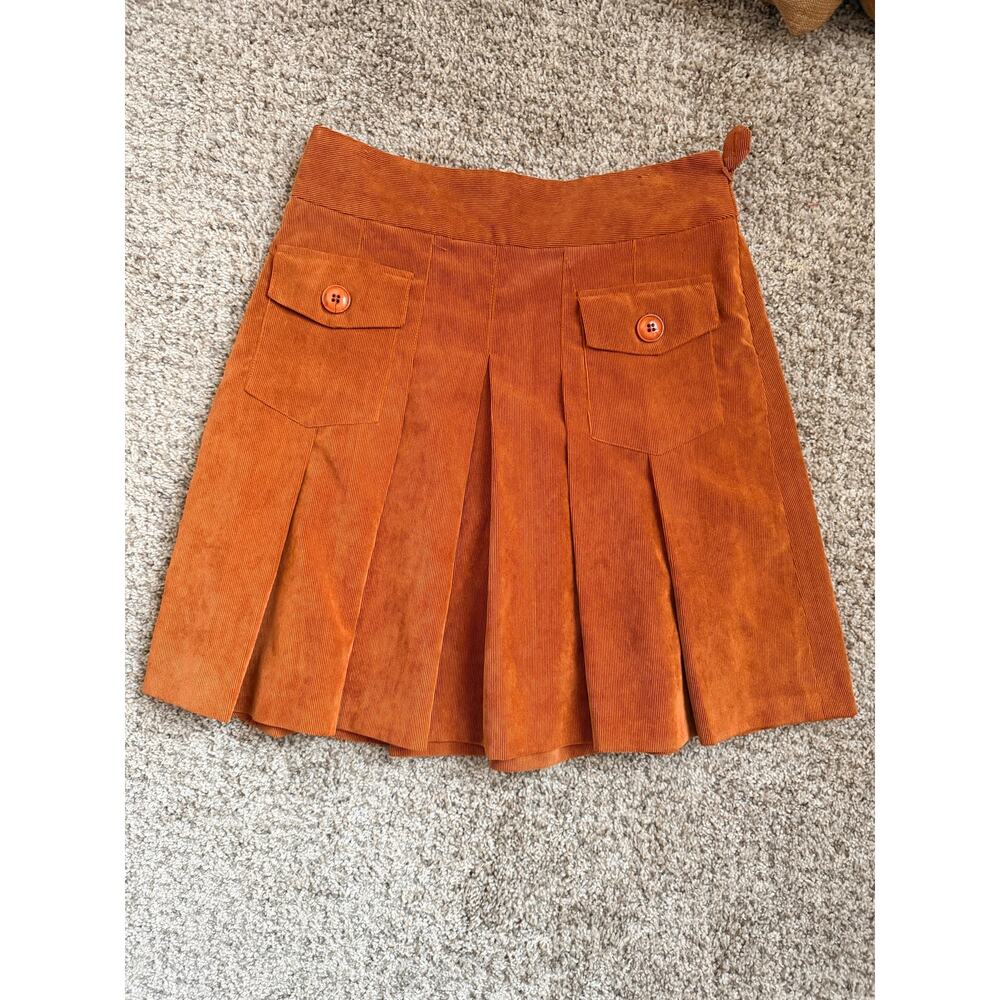 Chelsea & Theodore Brown rust Pleated Cordoroy mini skirt 8 euc